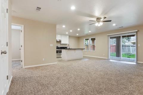 1813 Evergreen Ave, Modesto, CA 95350 photo 9