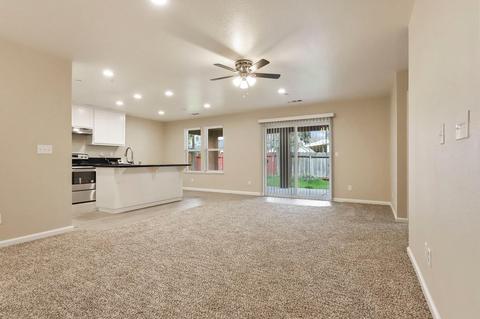 1813 Evergreen Ave, Modesto, CA 95350 photo 10
