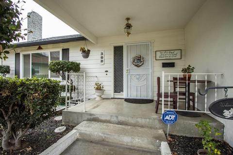 300 Hanover Ave, Turlock, CA 95382 photo 4