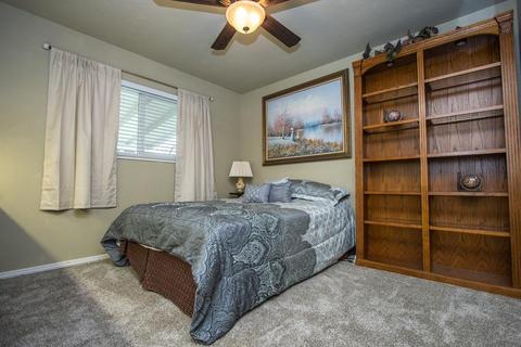 300 Hanover Ave, Turlock, CA 95382 photo 18