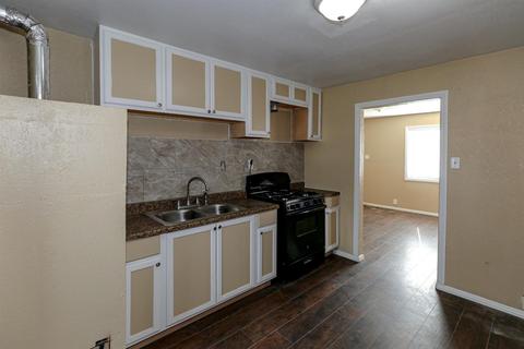 221 20th St, Merced, CA 95340 photo 7