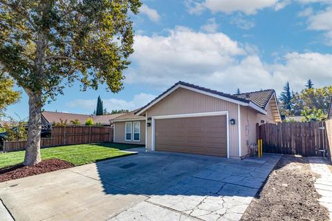 480 Magnolia Ln, Tracy, CA 95376 photo 2