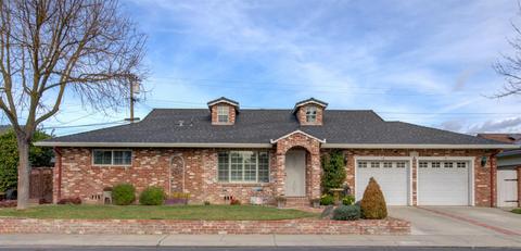 1105 E Alameda St, Manteca, CA 95336 photo 1