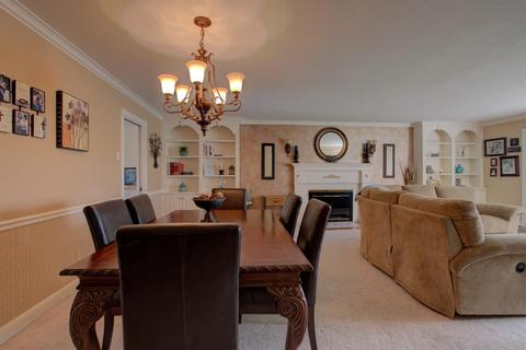 1105 E Alameda St, Manteca, CA 95336 photo 19