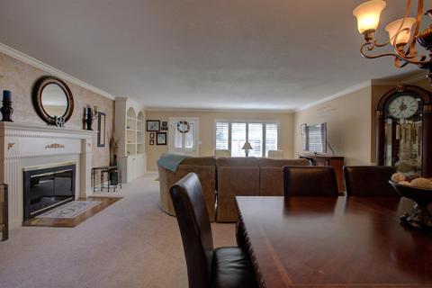 1105 E Alameda St, Manteca, CA 95336 photo 18