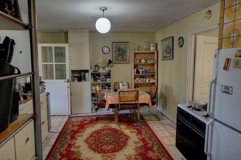 2311 E Alpine Ave, Stockton, CA 95205 photo 7
