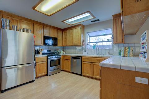 544 Traina Dr, Patterson, CA 95363 photo 3