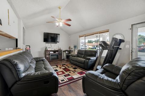 413 Mancini Way, Modesto, CA 95351 photo 4