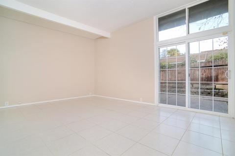 4711 Good Ct, Carmichael, CA 95608 photo 4