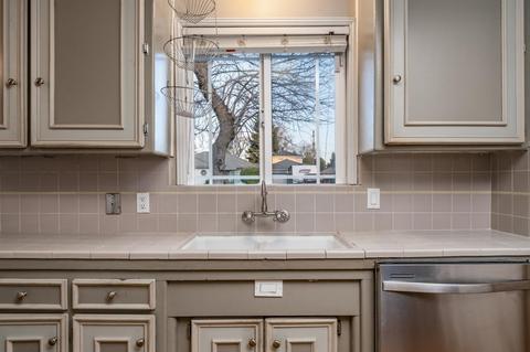 1517 Gary Ln, Modesto, CA 95355 photo 18