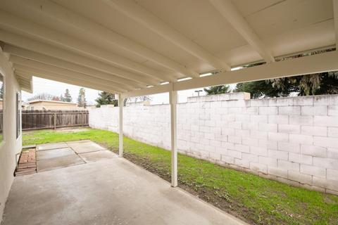1524 Raquel Ln, Modesto, CA 95355 photo 18