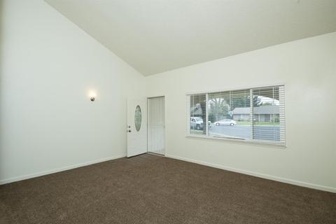 1524 Raquel Ln, Modesto, CA 95355 photo 3