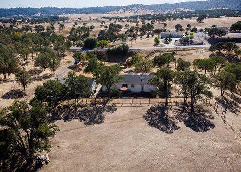 4555 Little John Rd, Copperopolis, CA 95228 photo 6