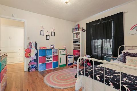216 N Crescent Ave, Lodi, CA 95240 photo 20