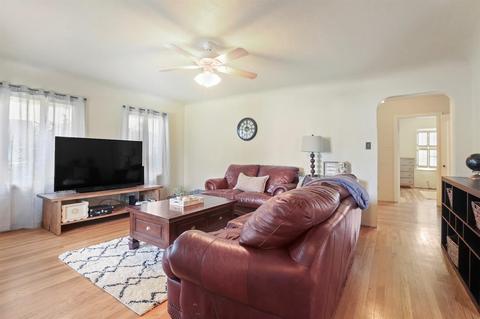 216 N Crescent Ave, Lodi, CA 95240 photo 7
