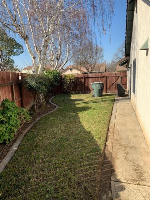 212 Sentinel Dr, Modesto, CA 95357 photo 17