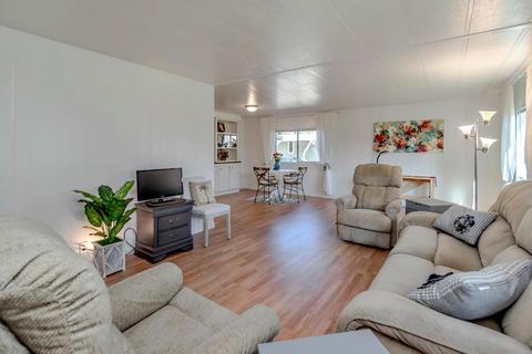 133 Full Cir, Davis, CA 95618 photo 9