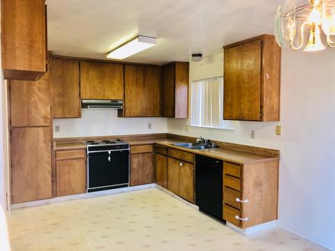 1487 Bailey Dr, Ripon, CA 95366 photo 2