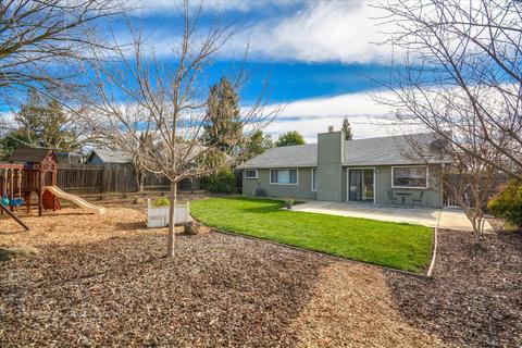 185 W E St, Galt, CA 95632 photo 23