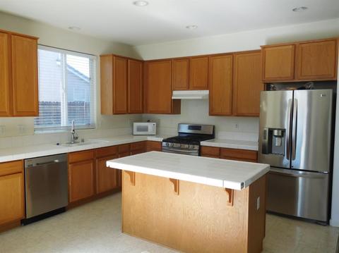 1438 Berrendas, Patterson, CA 95363 photo 4