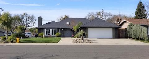 1501 Kingfield Dr, Modesto, CA 95350 photo 1