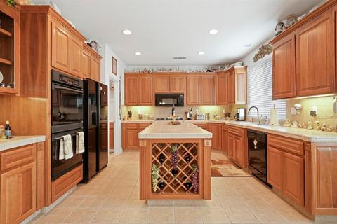 671 Kelcie Dr, Ripon, CA 95366 photo 9