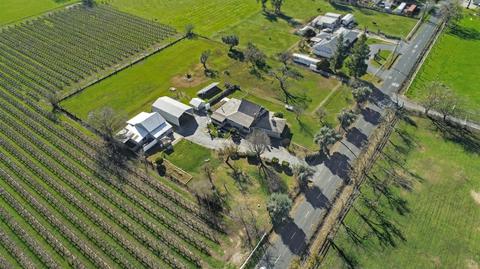 13730 E Tokay Colony Rd, Lodi, CA 95240 photo 1