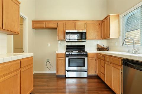 79 Via Piedmont, Gustine, CA 95322 photo 10