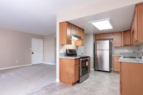 3701 Colonial Dr #47, Modesto, CA 95356 photo 11