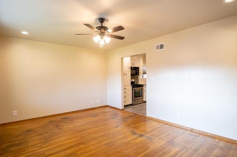 425 S Locust Ave, Ripon, CA 95366 photo 9