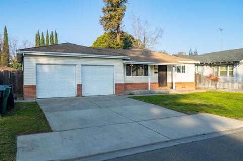 425 S Locust Ave, Ripon, CA 95366 photo 3