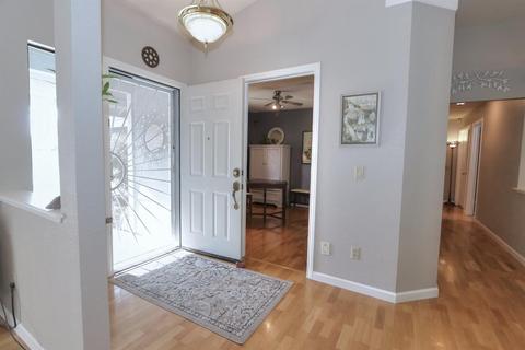8014 Citron Ct, Antelope, CA 95843 photo 2