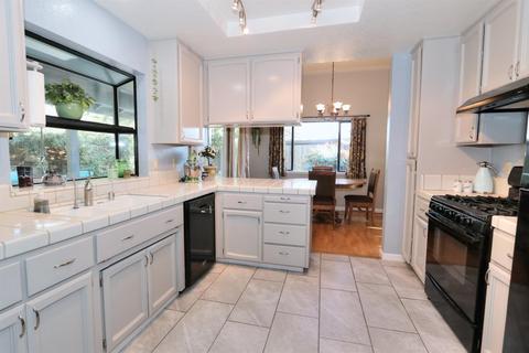 8014 Citron Ct, Antelope, CA 95843 photo 10