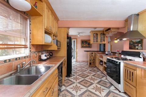 5809 Northland Rd, Manteca, CA 95336 photo 8