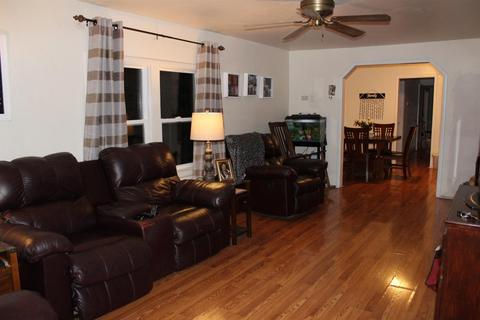 1541 Mitchell Ave, Escalon, CA 95320 photo 4