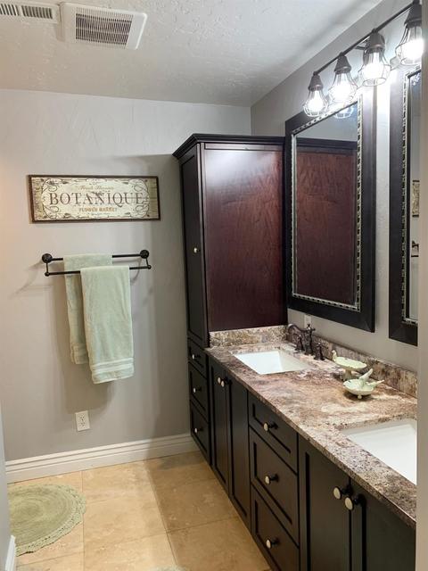 13571 Cherokee Ln, Galt, CA 95632 photo 19