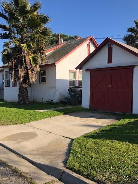 1122 Stanislaus St, Newman, CA 95360 photo 2