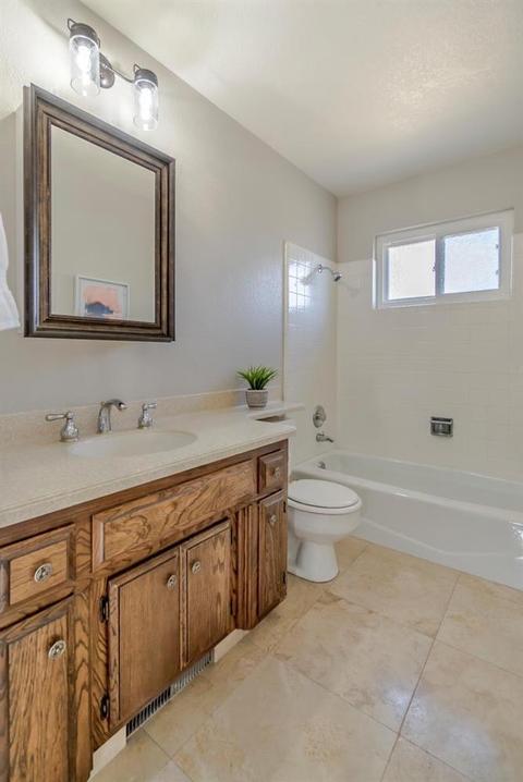 3996 Rochdale Dr, Carmichael, CA 95608 photo 19