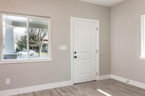 211 Olive Ave, Modesto, CA 95350 photo 5