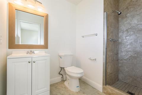 725 Georgetown Ave, Turlock, CA 95382 photo 27