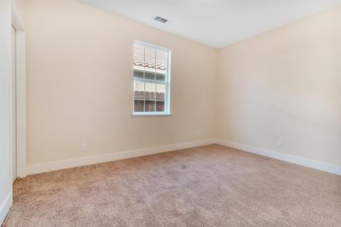 2460 Greenboro St, Turlock, CA 95382 photo 17