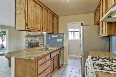 1309 Kara Ln, Modesto, CA 95355 photo 14
