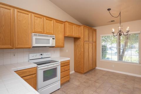 1129 Gorham Ave, Modesto, CA 95350 photo 8