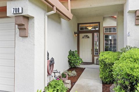 700 Foxwood Dr, Tracy, CA 95376 photo 4