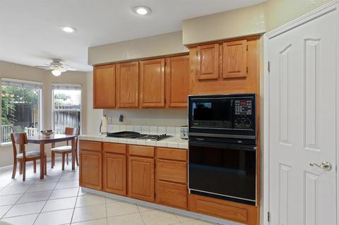 700 Foxwood Dr, Tracy, CA 95376 photo 13