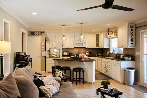 1511 Iris Dr, Lodi, CA 95242 photo 4