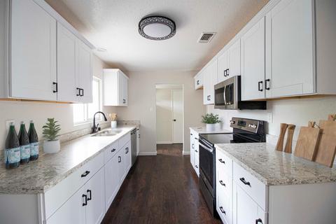 224 E Longview Ave, Stockton, CA 95207 photo 7