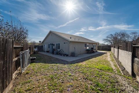 223 Julian Ct, Merced, CA 95341 photo 14