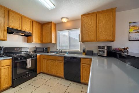 223 Julian Ct, Merced, CA 95341 photo 5
