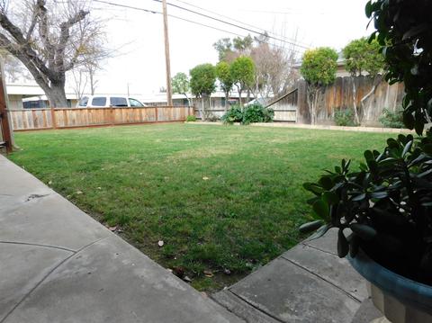 1014 Floyd Ave, Modesto, CA 95350 photo 4